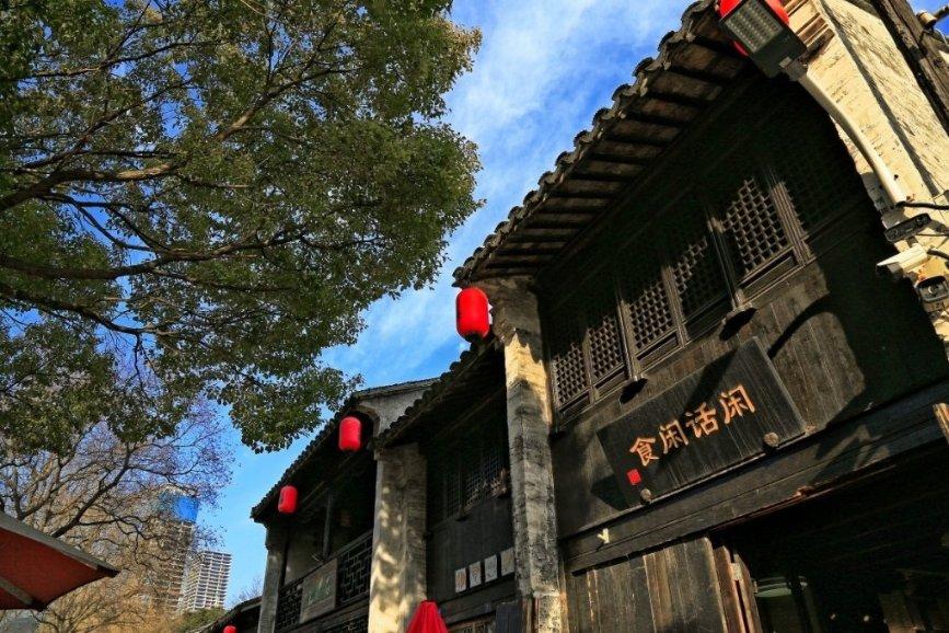 首批评测解禁,Vision Pro终于走下了神坛